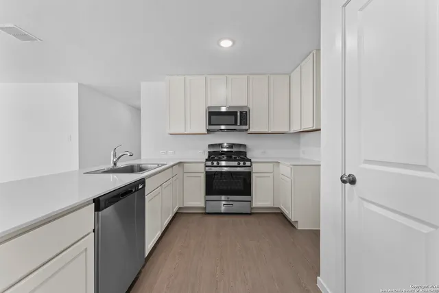 a picture of a bench in a bathroom