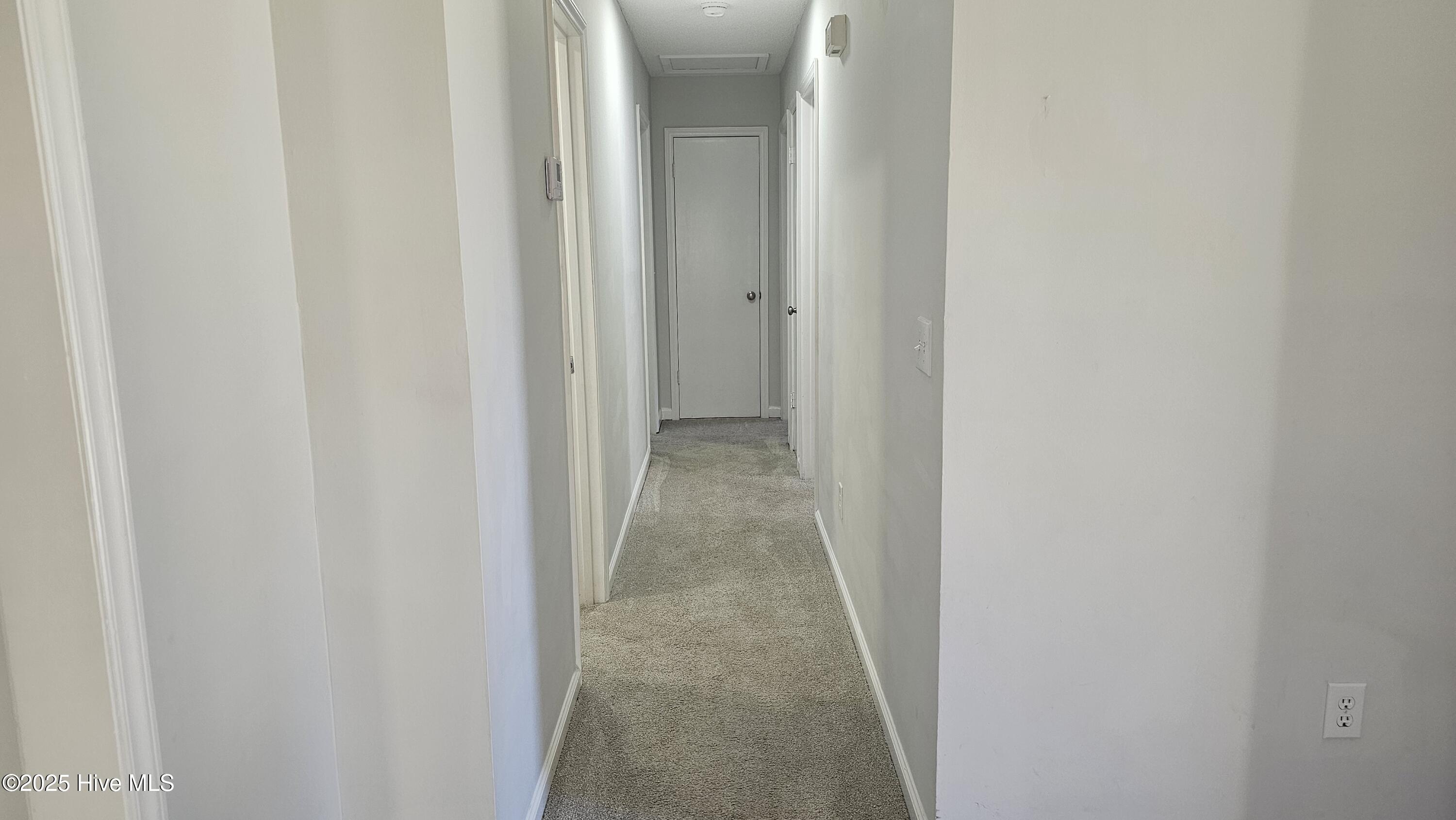 113 East Catawba Road Greenville, NC 27834 - Photo 13 of 19 13 Hallway