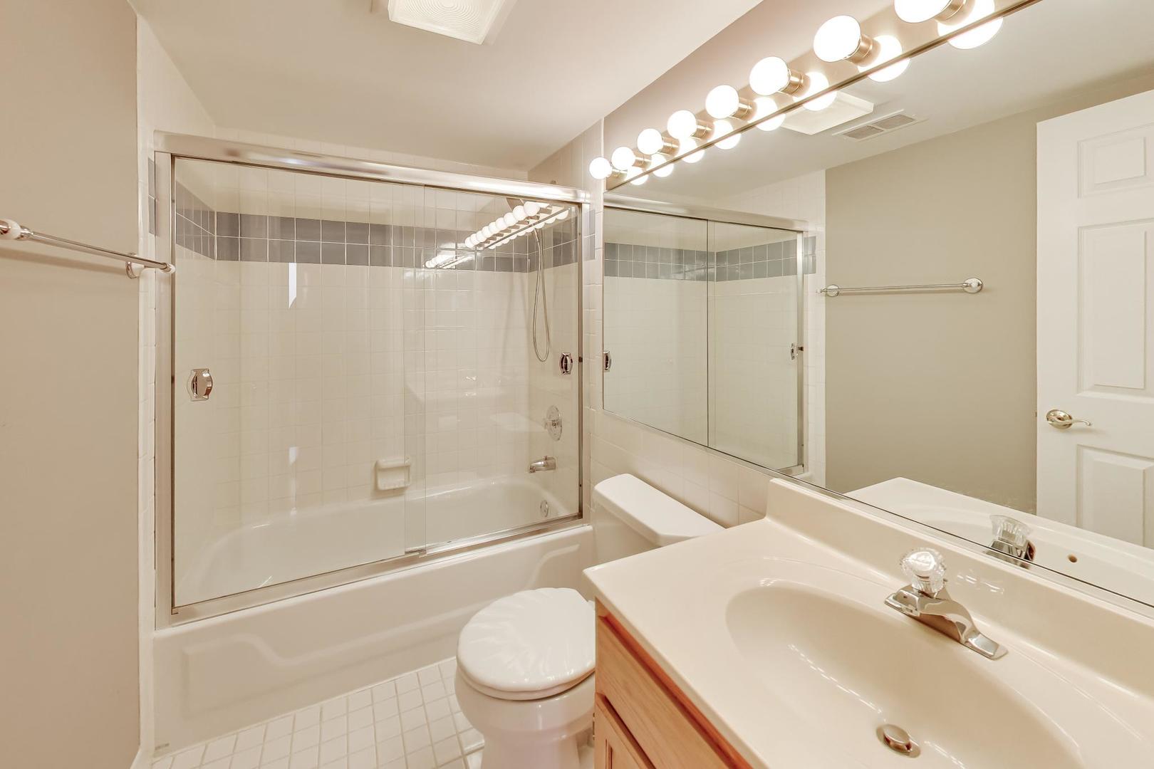 1 Renaissance Place, Unit 1118 Palatine, IL 60067 - Photo 15 of 18