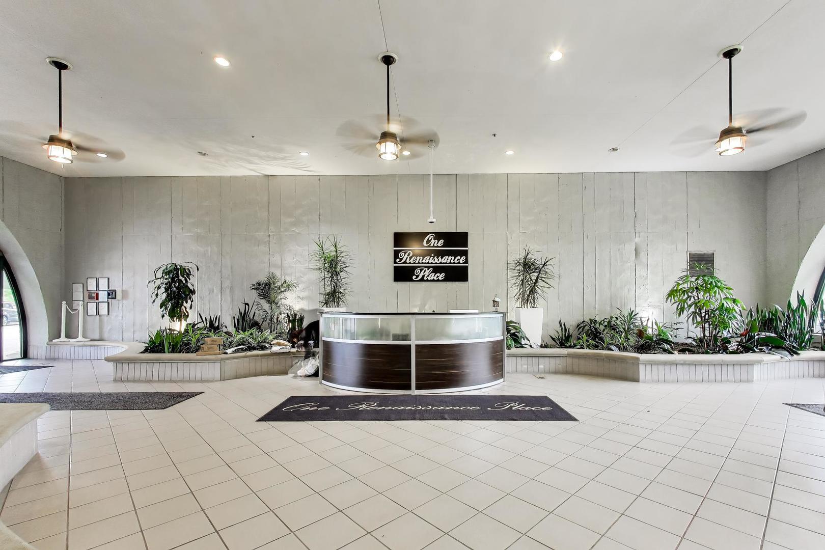 1 Renaissance Place, Unit 1118 Palatine, IL 60067 - Photo 2 of 18