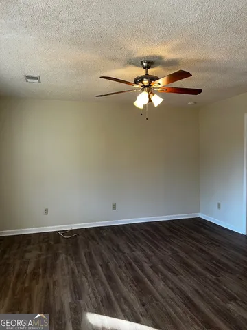 $1,640 | 420 North Elizabeth Lane, Griffin, GA 30223