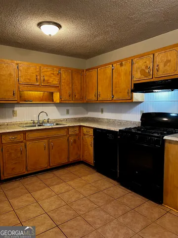 $1,640 | 420 North Elizabeth Lane, Griffin, GA 30223