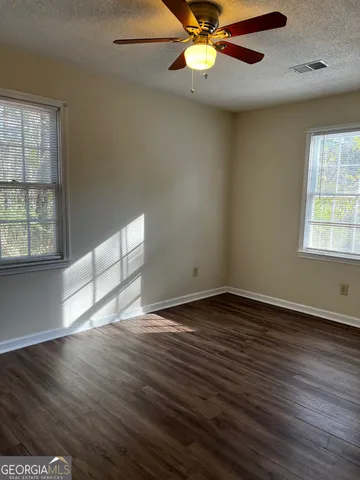 $1,640 | 420 North Elizabeth Lane, Griffin, GA 30223