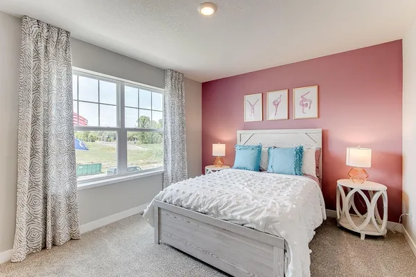 $675,000 | 1720 Oak Creek Pass, Chaska, MN 55318