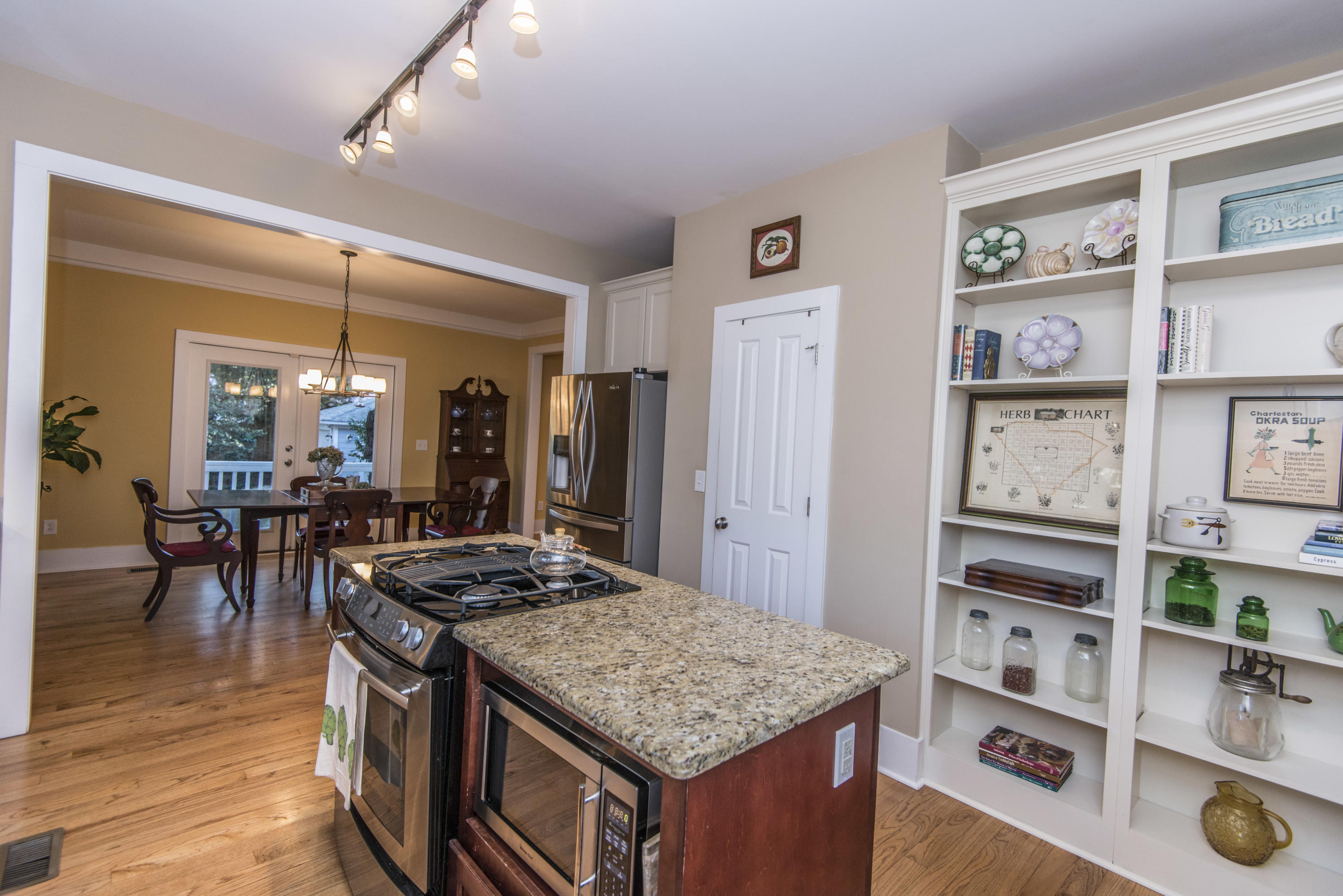 2161 Westrivers Road Charleston, SC 29412 - Photo 15 of 38 kitchen to dining