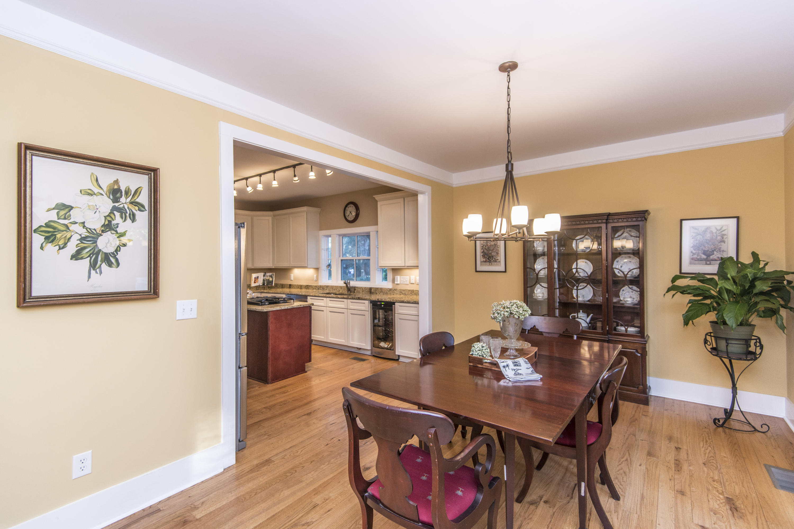 2161 Westrivers Road Charleston, SC 29412 - Photo 18 of 38 dining 2
