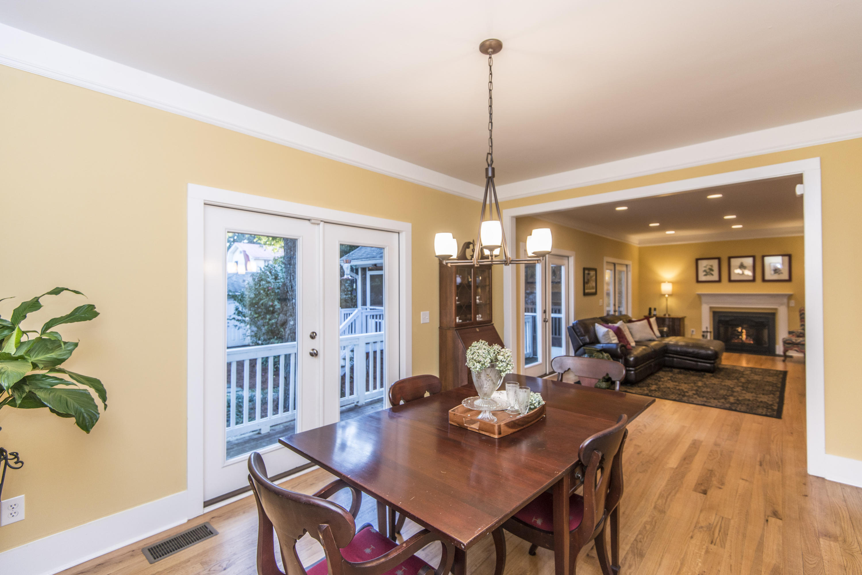 2161 Westrivers Road Charleston, SC 29412 - Photo 19 of 38 dining 2 living