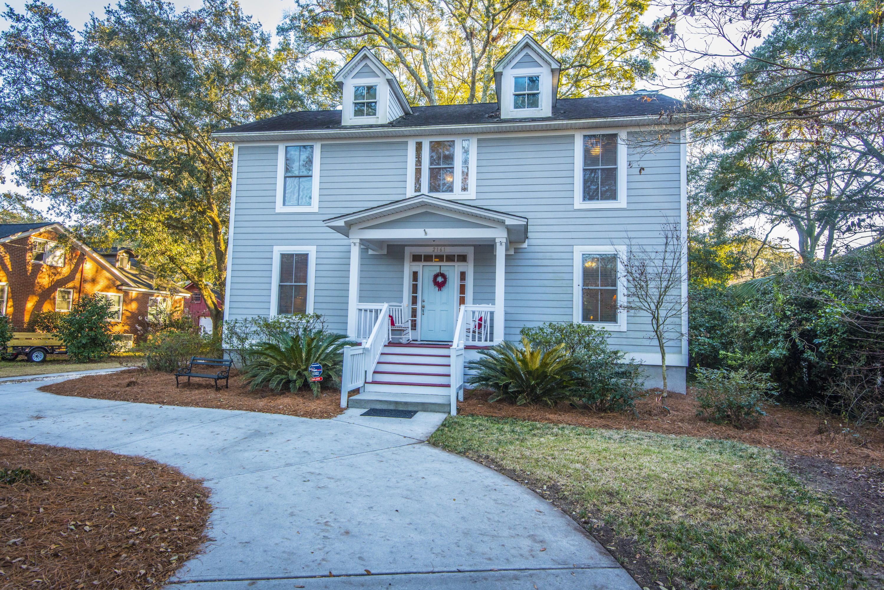 2161 Westrivers Road Charleston, SC 29412 - Photo 36 of 38 front driveway