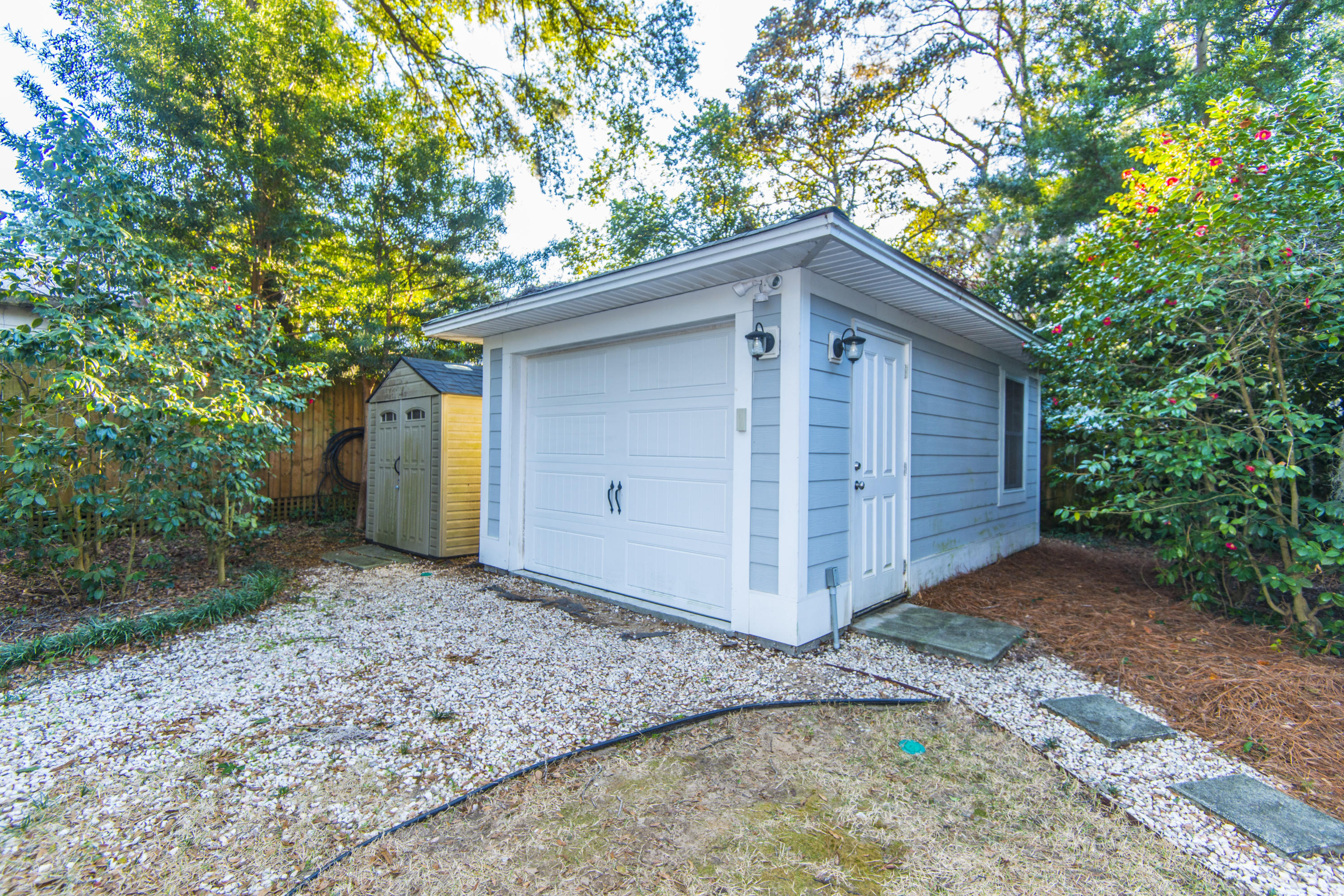 2161 Westrivers Road Charleston, SC 29412 - Photo 38 of 38 garage