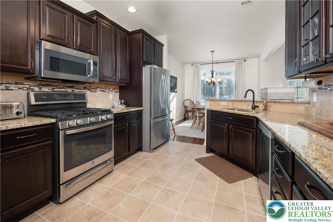 4476 Lenni Circle Emmaus, PA 18049 - Photo 16 of 30