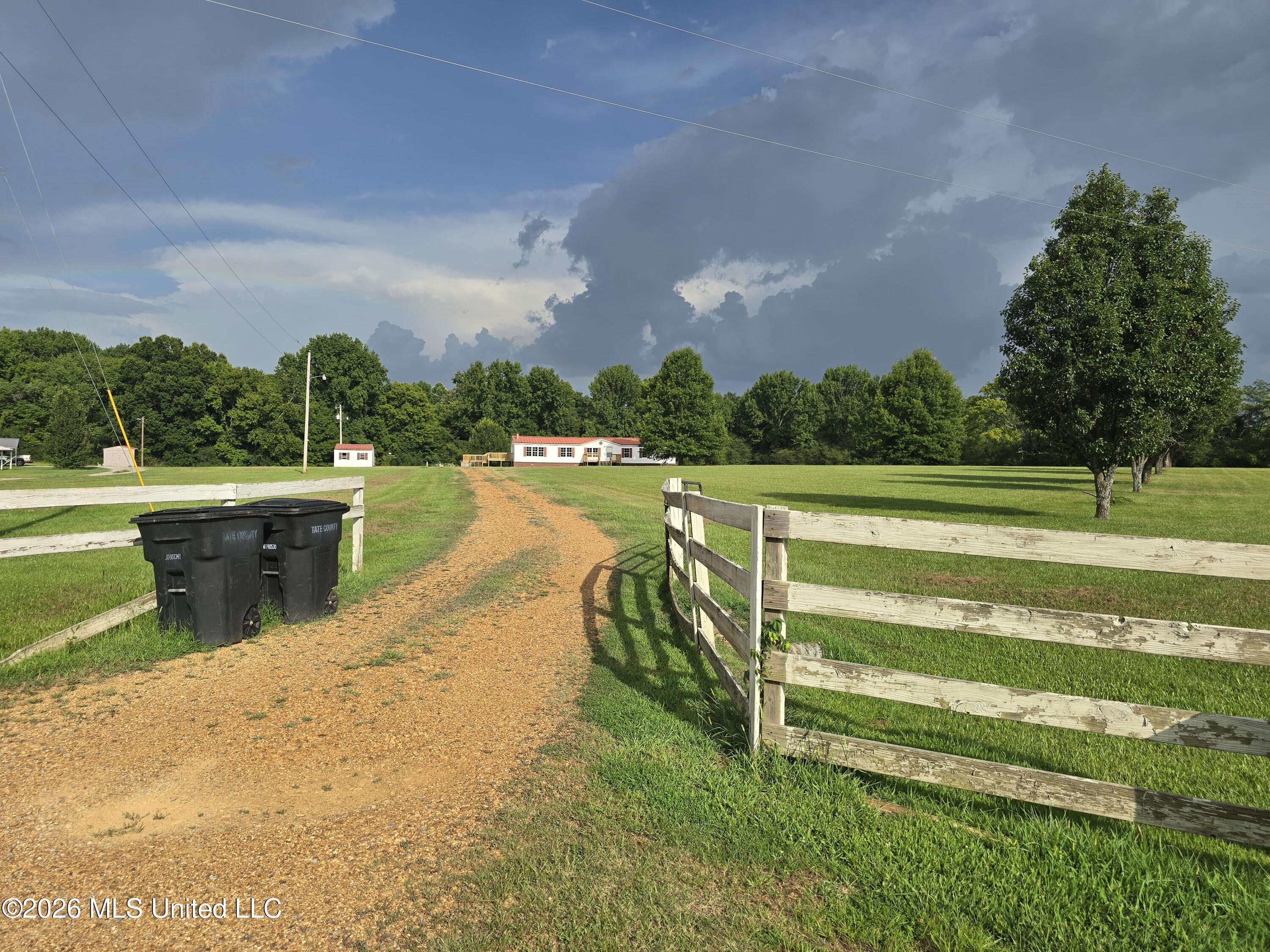 104 Baylor Road Senatobia, MS 38668 - Photo 2 of 23 20260720_173303