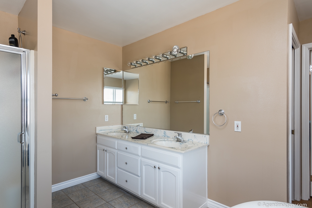 2385 Murray Ridge Road San Diego, CA 92123 - Photo 13 of 25