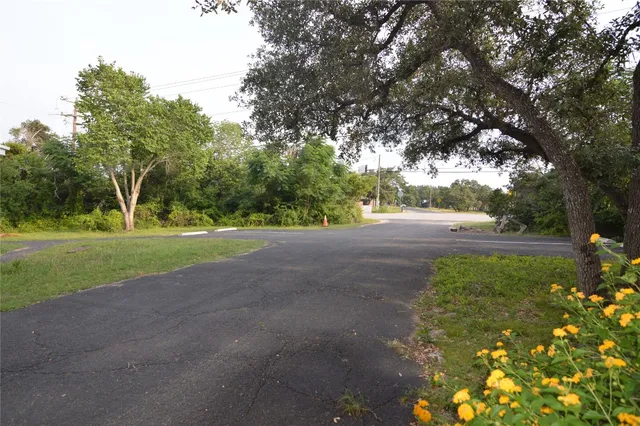 $1,749 | 8912 Circle Drive, Unit D, Austin, TX 78736