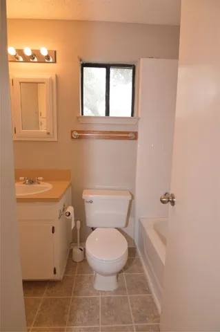 $1,749 | 8912 Circle Drive, Unit D, Austin, TX 78736