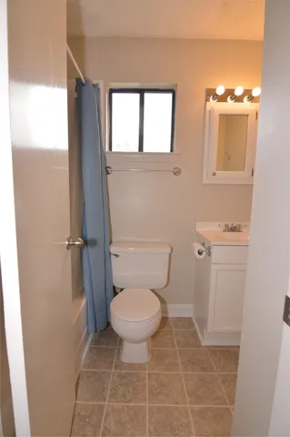 $1,749 | 8912 Circle Drive, Unit D, Austin, TX 78736