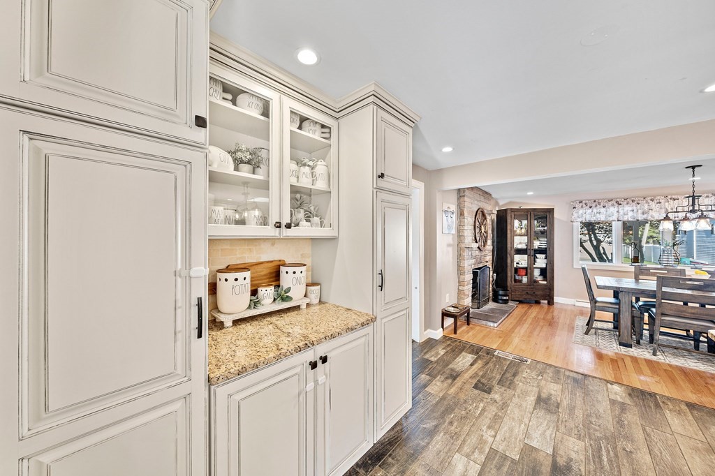 11 Cranmore Road Braintree, MA 02184 - Photo 12 of 42 Gallery Image 12