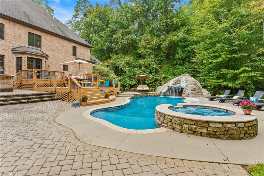 8302 Linville Oaks Drive Oak Ridge, NC 27310 - Photo 39 of 46