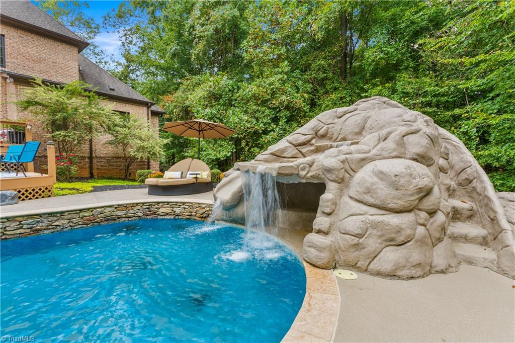 8302 Linville Oaks Drive Oak Ridge, NC 27310 - Photo 40 of 46
