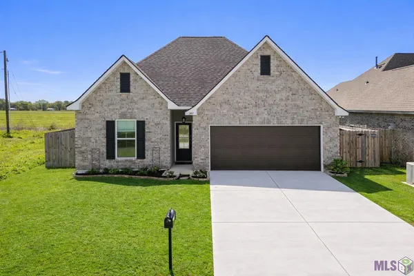 $315,000 | 367 Spg Grv Loop, Thibodaux, LA 70301