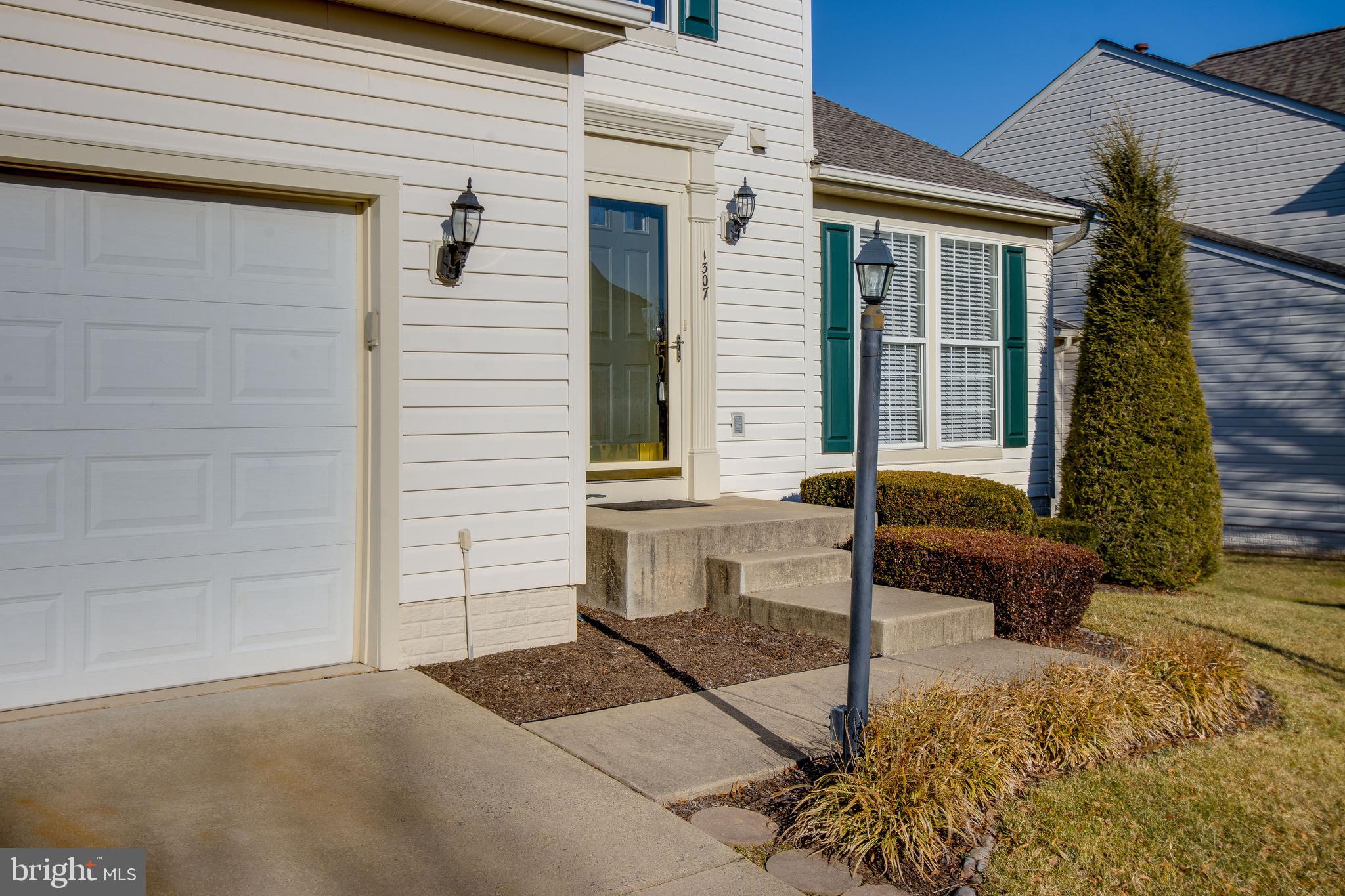 1307 Crossbow Road Mount Airy, MD 21771 - Photo 4 of 55 Porch