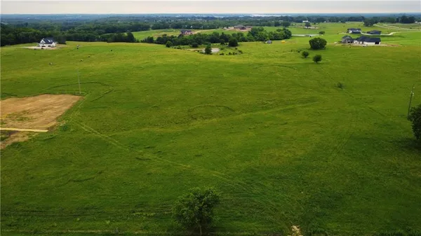$299,000 | Northeast 144th Street, Smithville, MO 64089