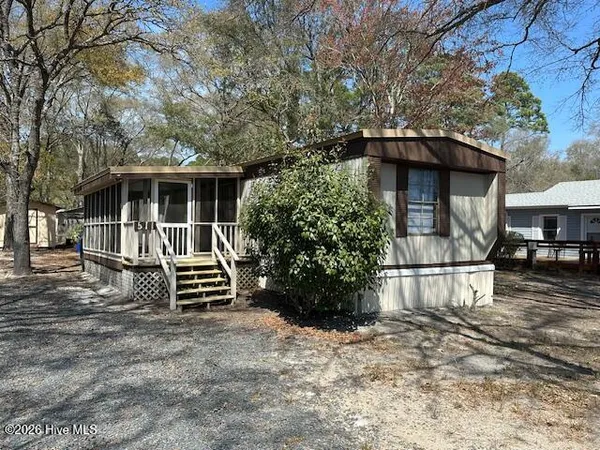 $1,450 | 511 Dogwood Drive, Sunset Beach, NC 28468