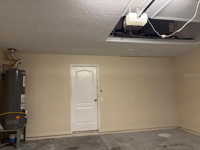 $2,300 | 1932 Grenville Court, Wesley Chapel, FL 33543