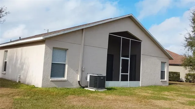 $2,300 | 1932 Grenville Court, Wesley Chapel, FL 33543