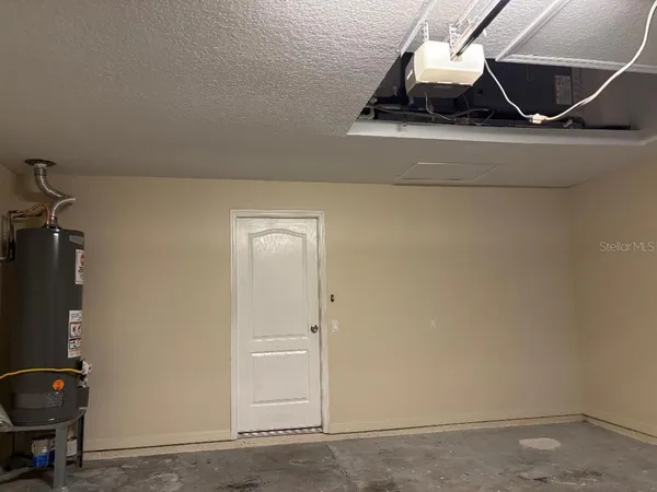 a view of an entrance of the house