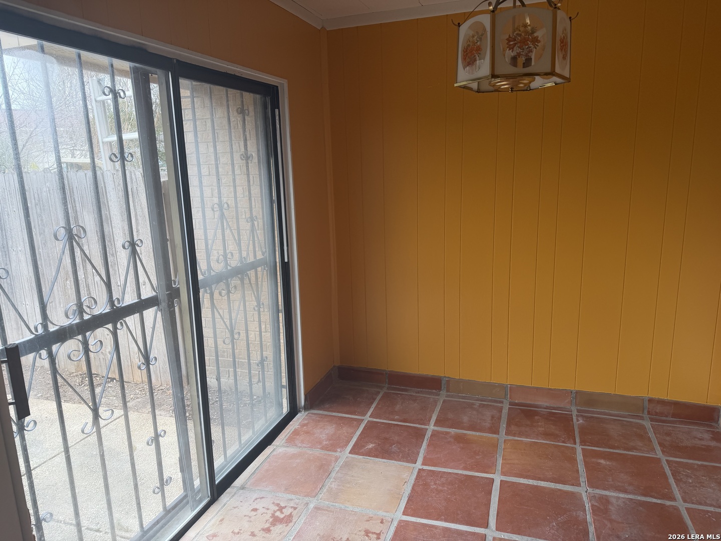 5435 Callaghan Road San Antonio, TX 78228 - Photo 37 of 38 a view of an empty room with a window