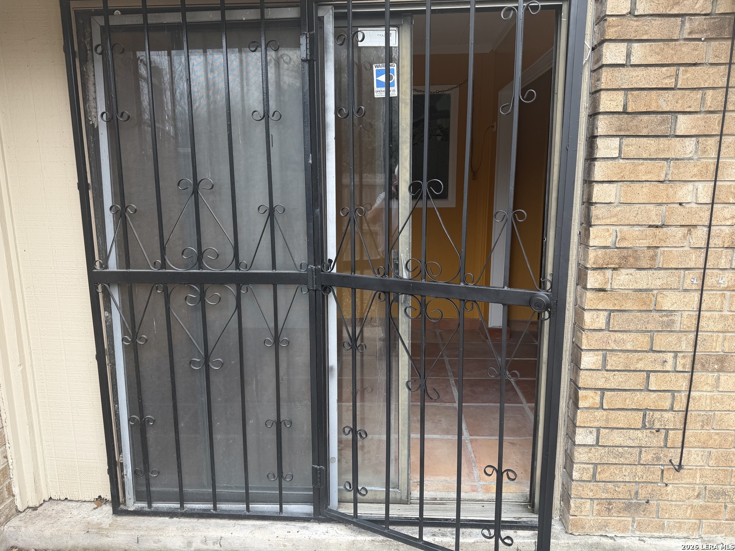 5435 Callaghan Road San Antonio, TX 78228 - Photo 38 of 38 a view of wooden balcony