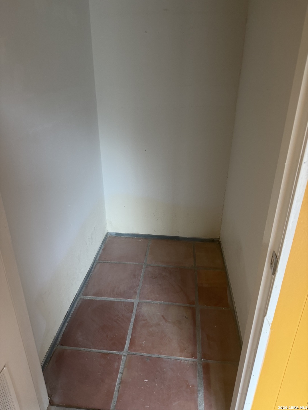 5435 Callaghan Road San Antonio, TX 78228 - Photo 10 of 38 a view of an empty room and window