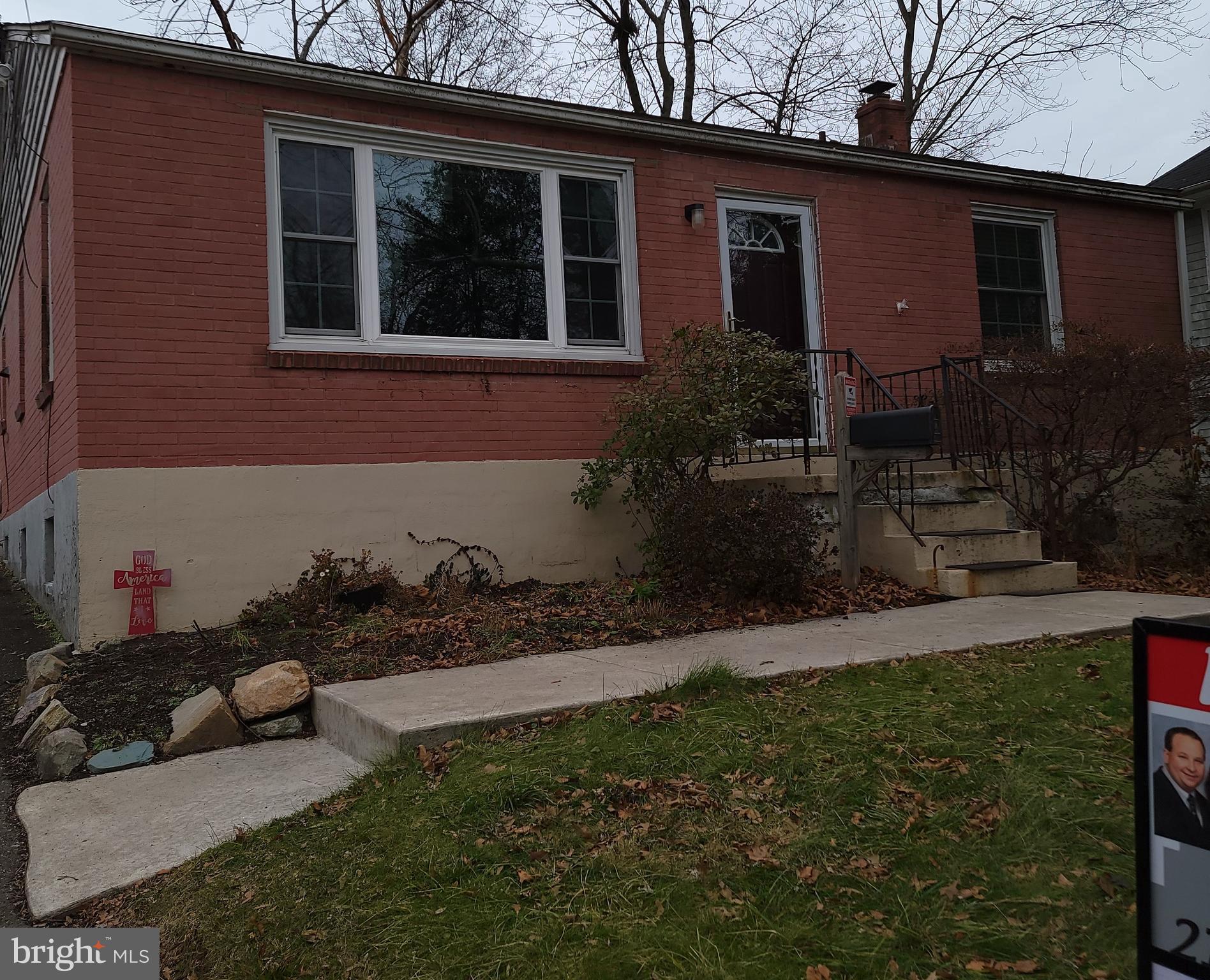 413 Vincent Road Willow Grove, PA 19090 - Photo 1 of 6 Gallery Image 1