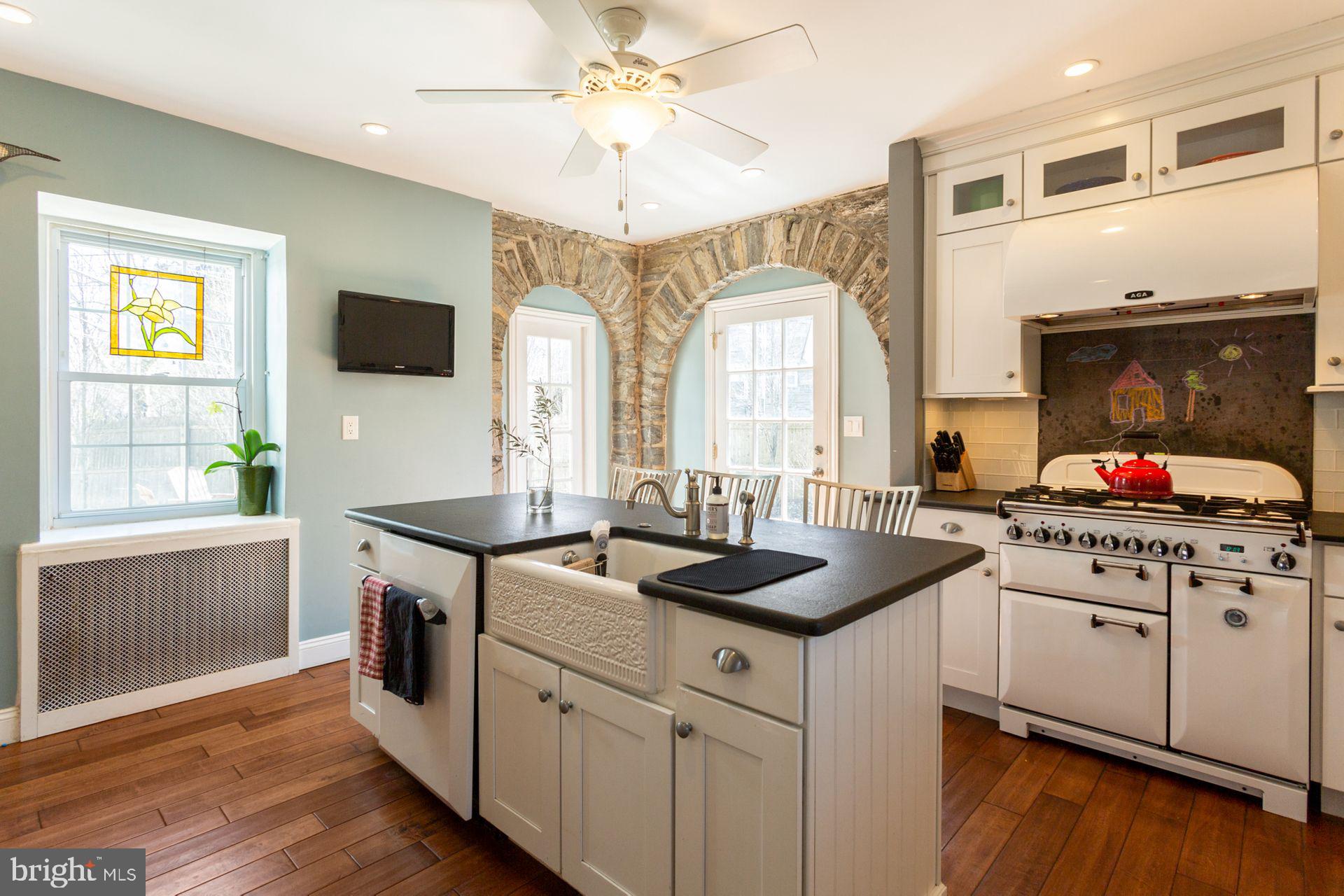 4900 Monument Road Philadelphia, PA 19131 - Photo 7 of 32 Kitchen w/AGA appliances
