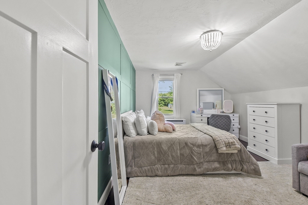 310 New Boston Road Fairhaven, MA 02719 - Photo 11 of 30 Gallery Image 11