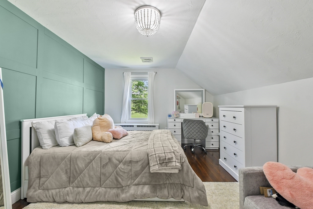 310 New Boston Road Fairhaven, MA 02719 - Photo 12 of 30 Gallery Image 12