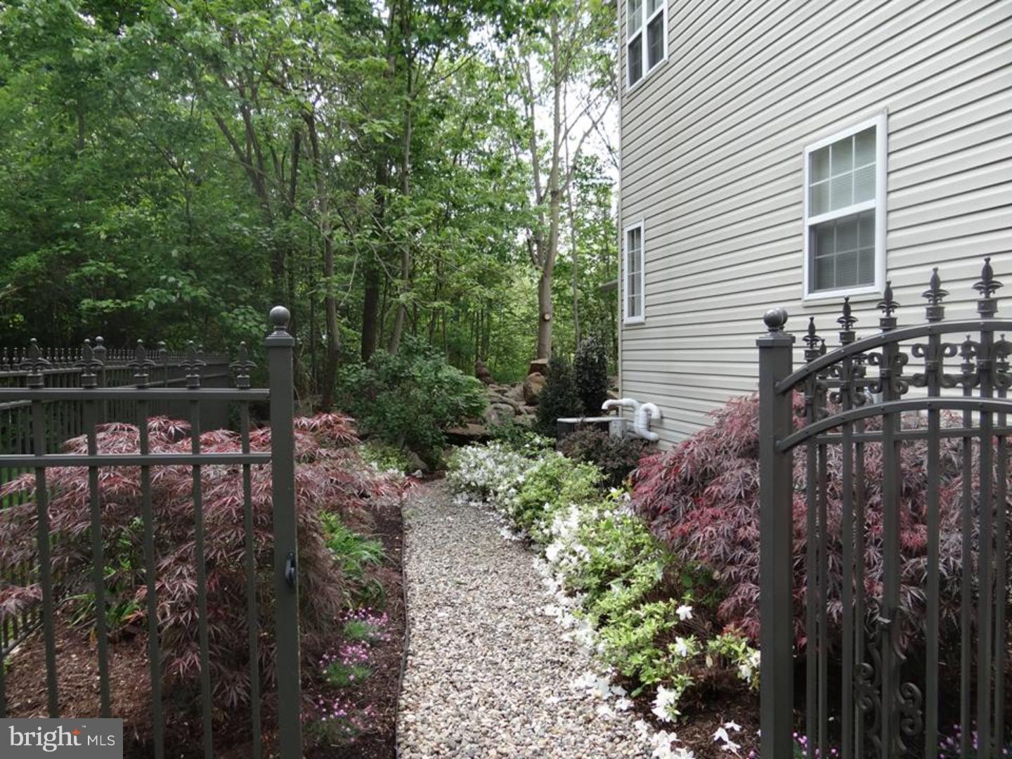 2020 Kepler Road Sanatoga, PA 19464 - Photo 22 of 25 Garden