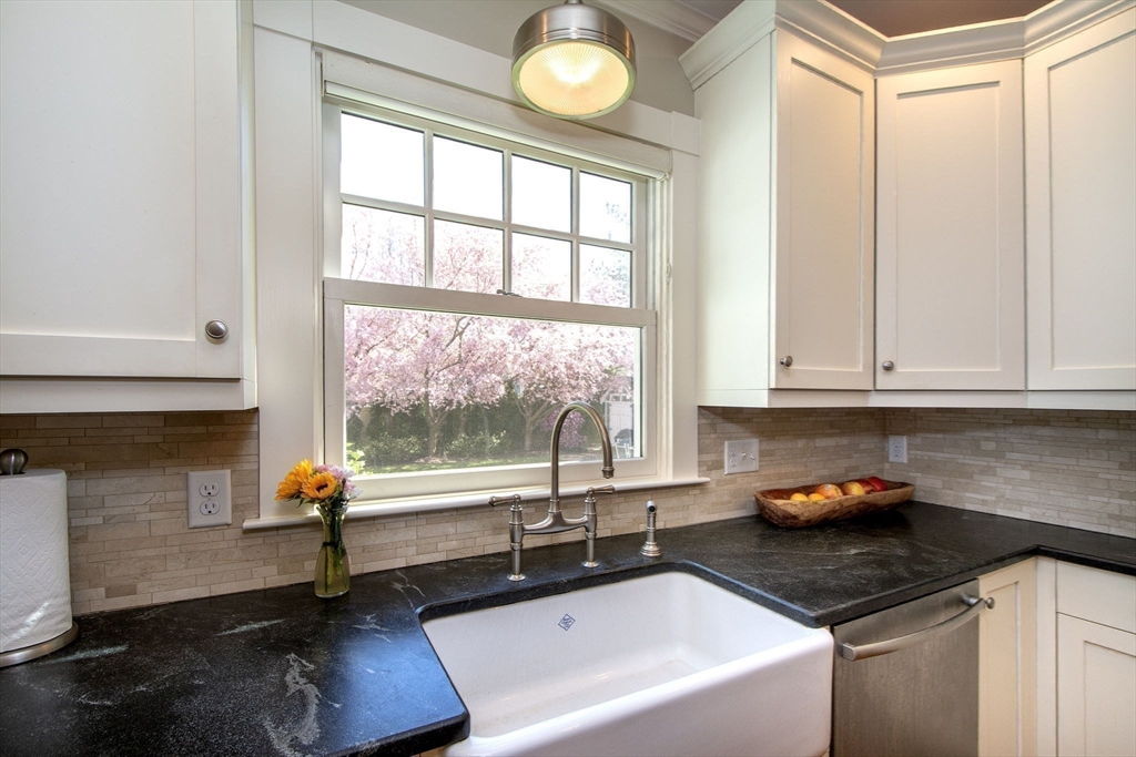 12 Ripley Road Cohasset, MA 02025 - Photo 15 of 40 Gallery Image 15
