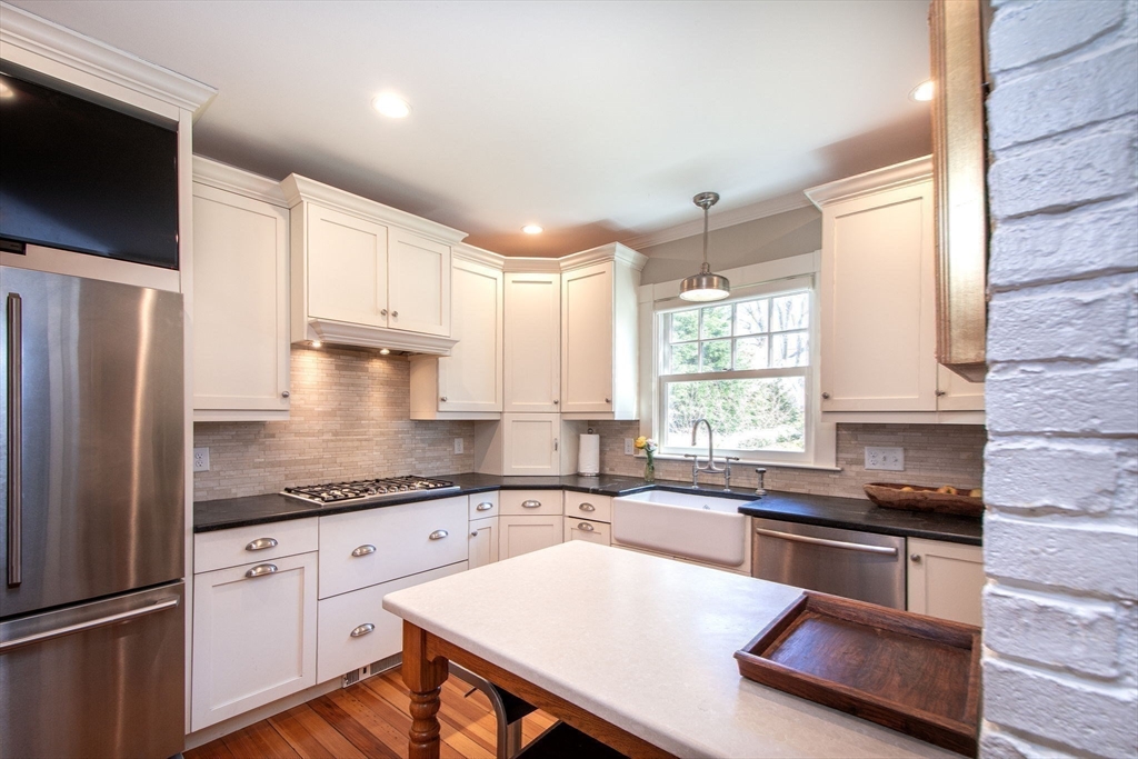12 Ripley Road Cohasset, MA 02025 - Photo 18 of 40 Gallery Image 18