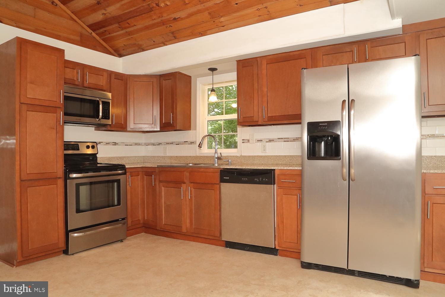 216 Susquehanna Road Delta, PA 17314 - Photo 8 of 24 Gallery Image 8