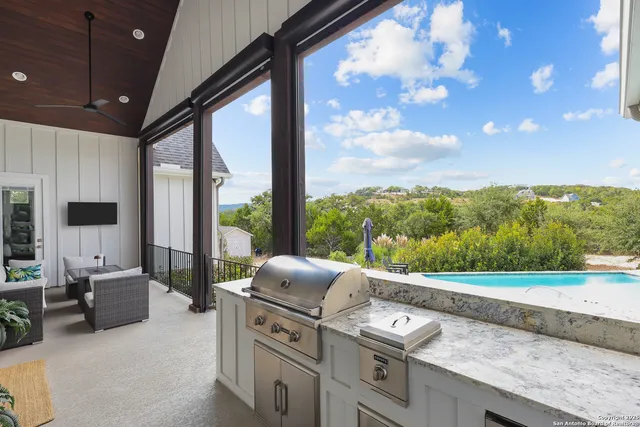 $1,399,990 | 1032 Clear Water, Helotes, TX 78023