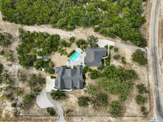 $1,399,990 | 1032 Clear Water, Helotes, TX 78023