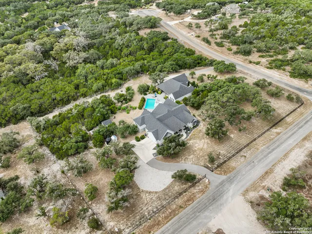 $1,399,990 | 1032 Clear Water, Helotes, TX 78023
