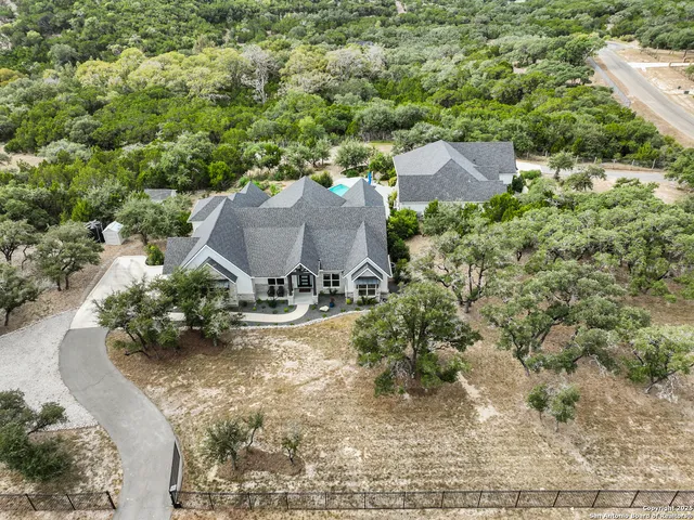 $1,399,990 | 1032 Clear Water, Helotes, TX 78023