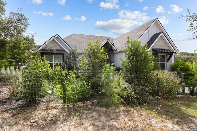 $1,399,990 | 1032 Clear Water, Helotes, TX 78023