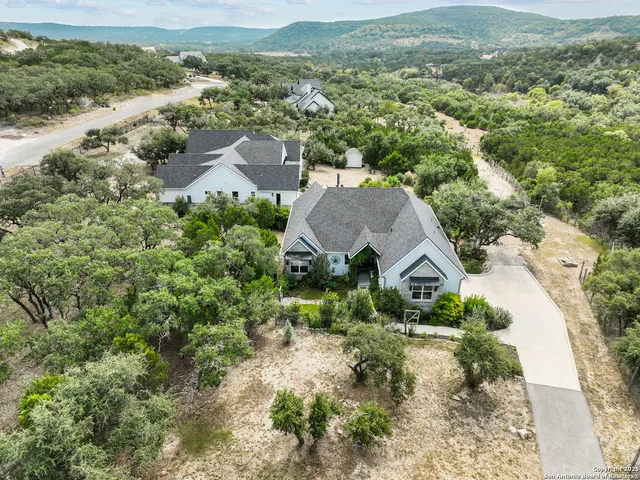 $1,399,990 | 1032 Clear Water, Helotes, TX 78023