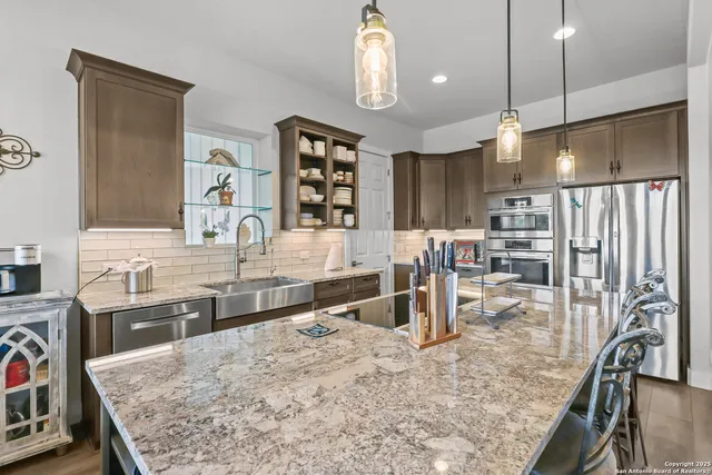 $1,399,990 | 1032 Clear Water, Helotes, TX 78023