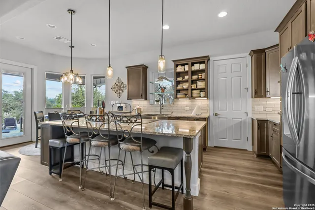 $1,399,990 | 1032 Clear Water, Helotes, TX 78023