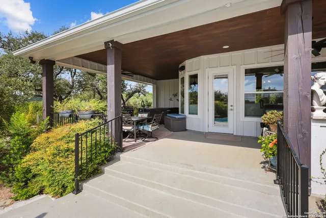 $1,399,990 | 1032 Clear Water, Helotes, TX 78023