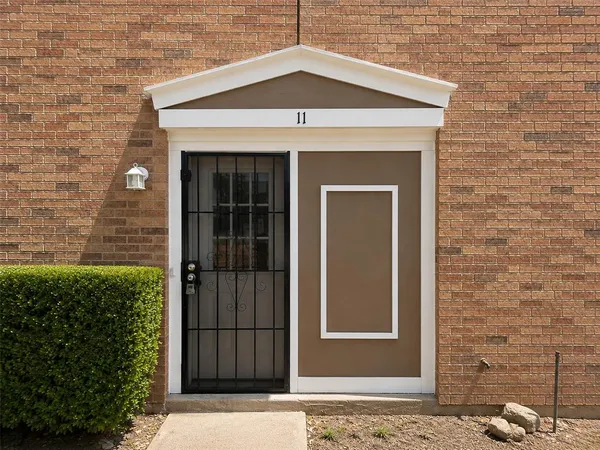 $119,900 | 721 Lee Street, Unit 11, Mesquite, TX 75149